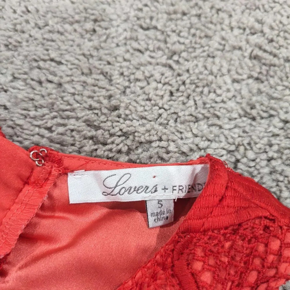 Lovers + Friends Caspian Shift Dress Red Lace Size S NWT - Picture 4 of 8